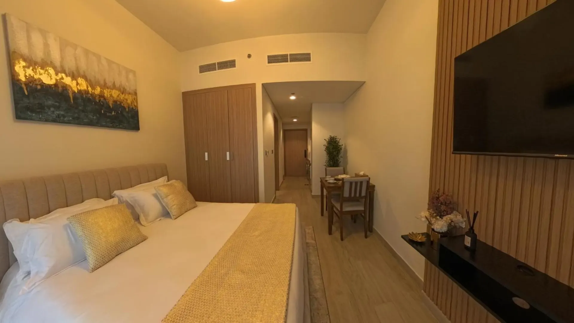 Modern Studio In Azizi Riviera, Meydan Dubai